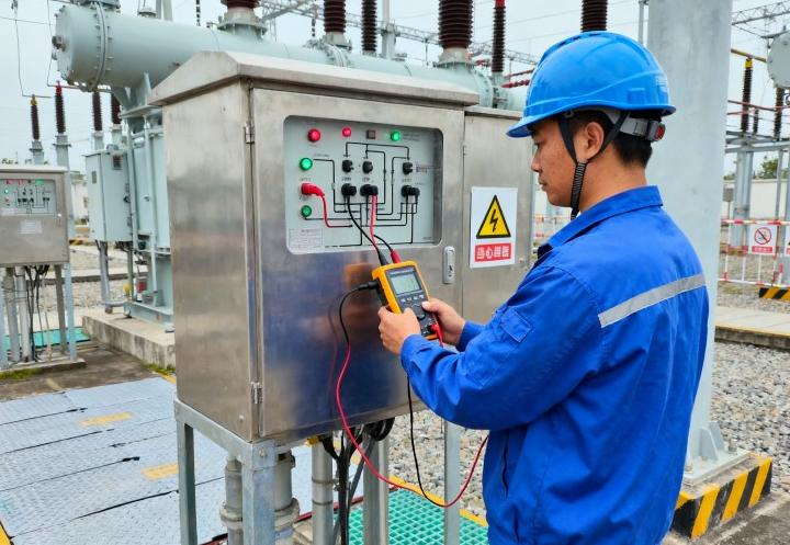 jimeng-2025-09-15-2143-變電站設備檢修